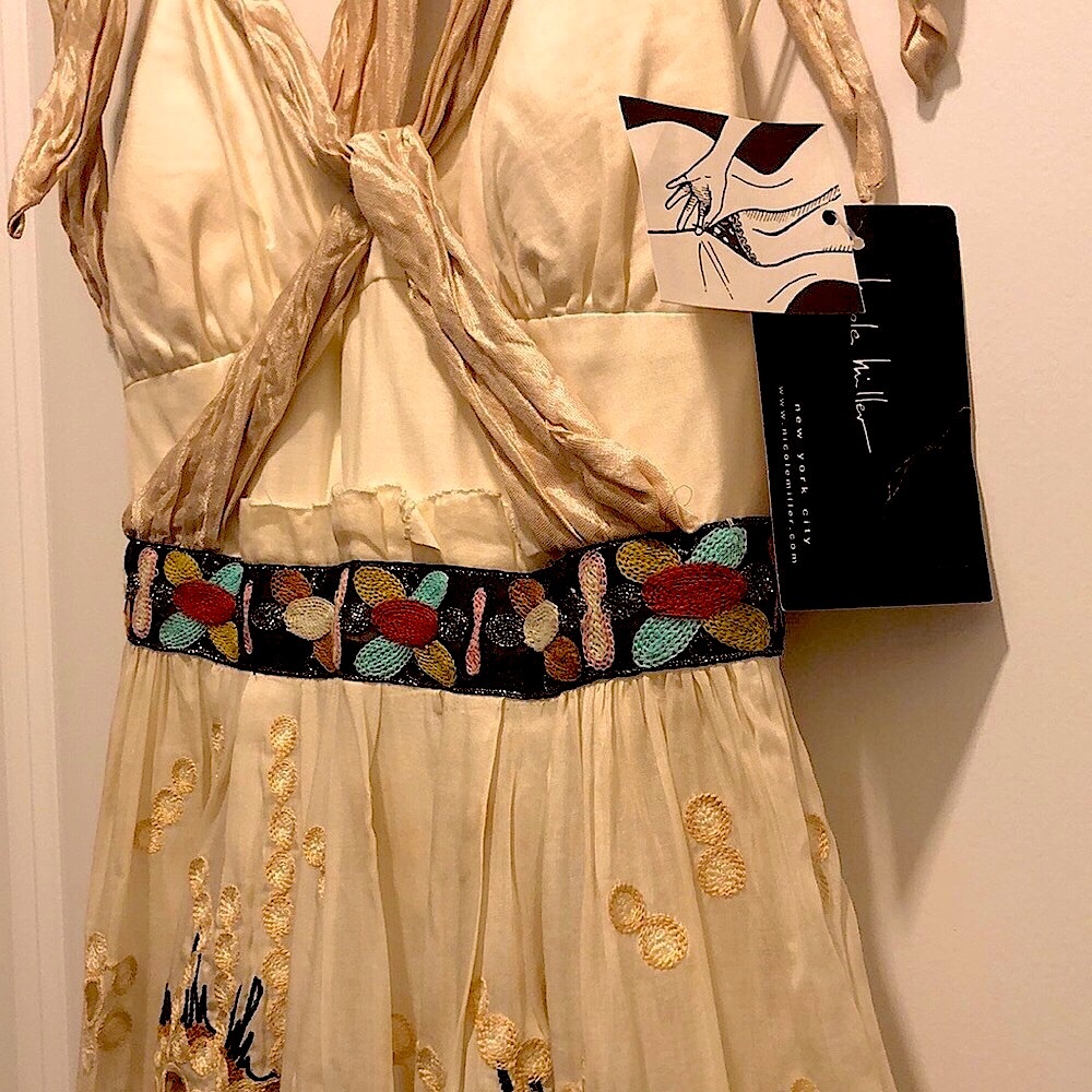 Nicole Miller collection 1 of a kind! Beautiful detail amazing craftsmanship 🤩
